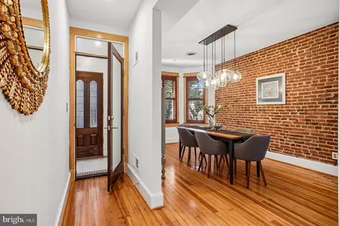 Entry Way - 511 7th St NE, Washington, DC 20002 photo 1 of 4