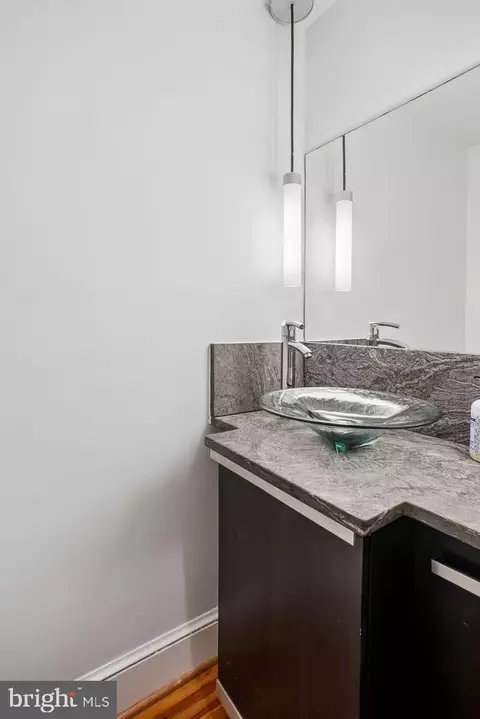 Bath - 511 7th St NE, Washington, DC 20002 photo 1 of 3