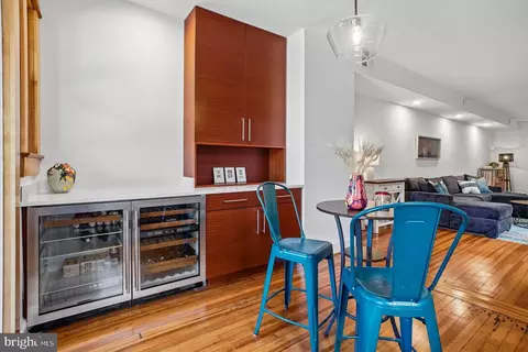 Dining - 511 7th St NE, Washington, DC 20002 photo 3 of 4
