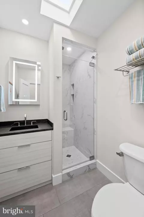 Bath - 1114 4th St NE, Washington, DC 20002 photo 5 of 8