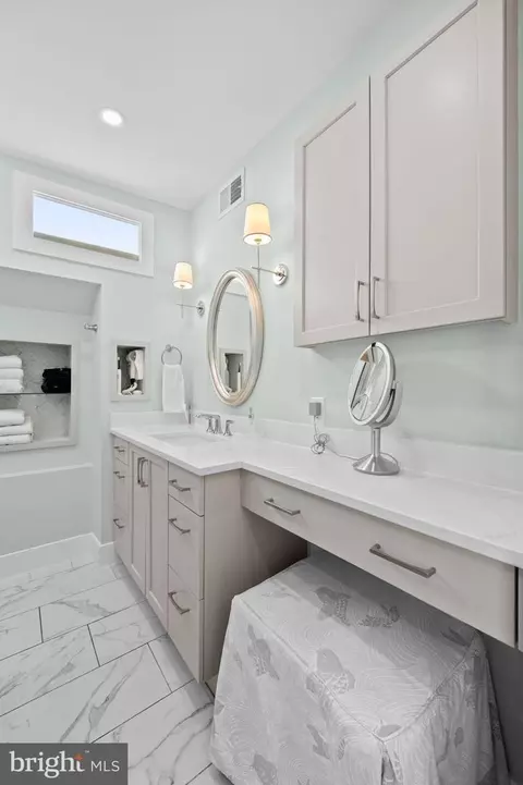 Bath - 1114 4th St NE, Washington, DC 20002 photo 2 of 8