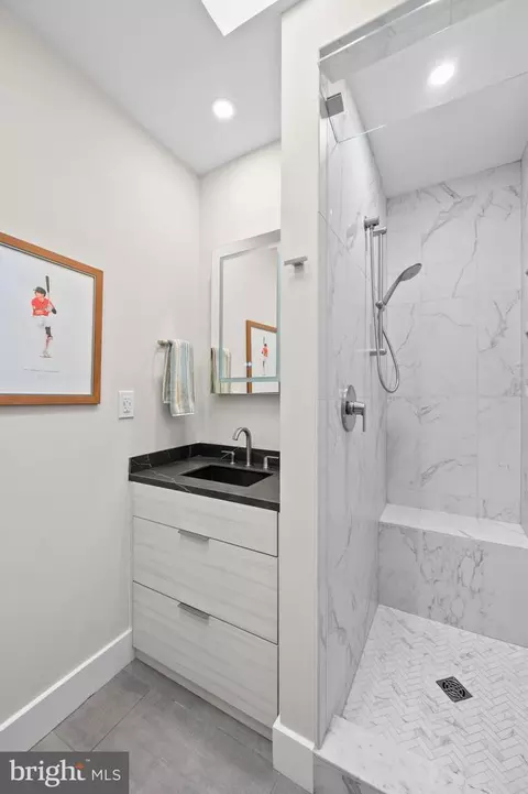 Bath - 1114 4th St NE, Washington, DC 20002 photo 6 of 8