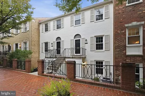 Exterior - 3287 Sutton Pl NW #A, Washington, DC 20016 photo 2 of 2