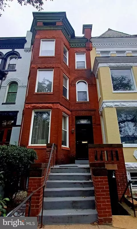 1254 E Columbia Rd NW, Washington, DC 20009