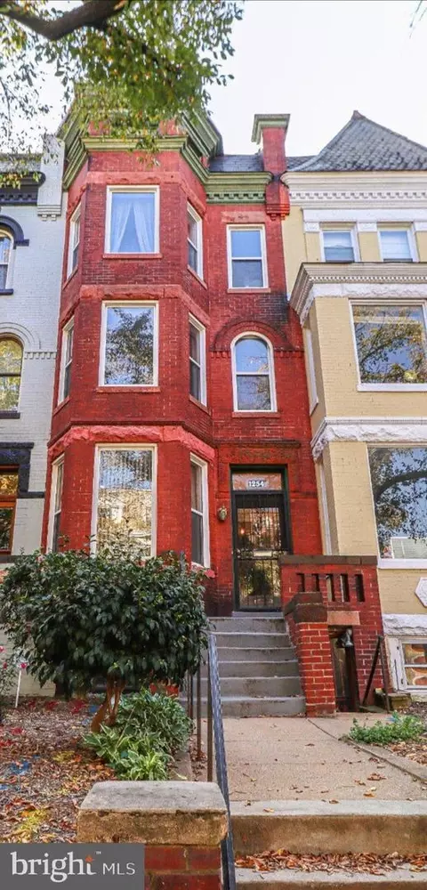 1254 Columbia Rd NW, Washington, DC 20009