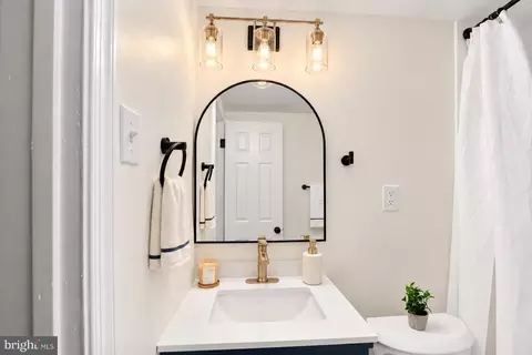 Bath - 1363 K St SE #A, Washington, DC 20003 photo 2 of 2