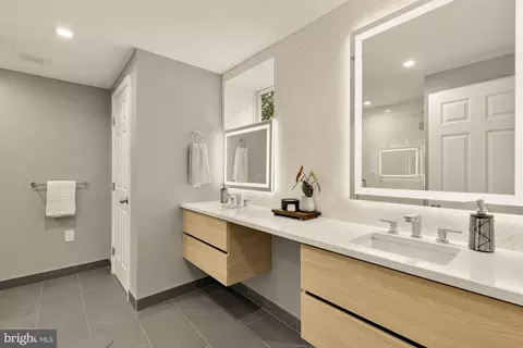 Bath - 3544 Appleton St NW, Washington, DC 20008 photo 8 of 10
