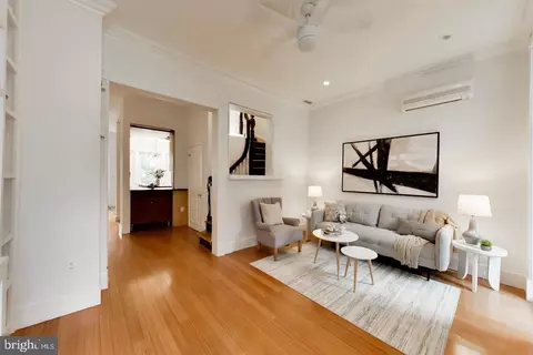 Living - 2130 13th St NW, Washington, DC 20009 photo 2 of 4