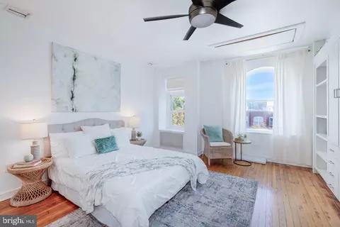 Bedroom - 2130 13th St NW, Washington, DC 20009 photo 1 of 4