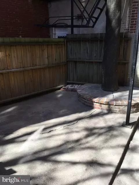 Exterior - 138 6th St NE, Washington, DC 20002 photo 4 of 4