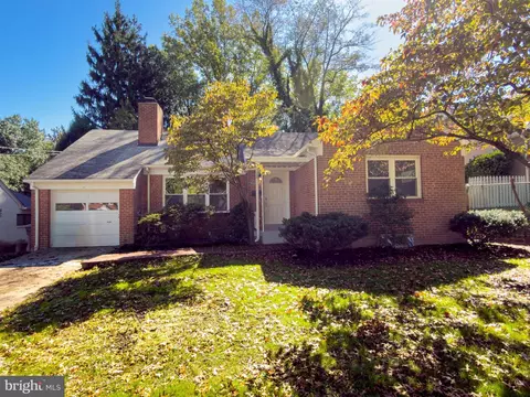 7015 Western Ave NW, Washington, DC 20015