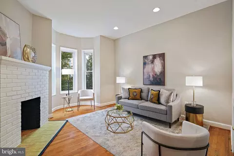 Living - 403 E Street St NE, Washington, DC 20002 photo 1 of 3