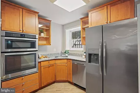 Kitchen - 403 E Street St NE, Washington, DC 20002 photo 3 of 5