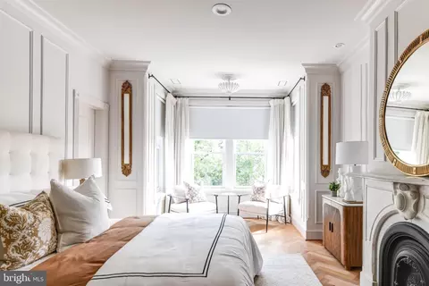 Bedroom - 820 7th St NE, Washington, DC 20002 photo 1 of 5