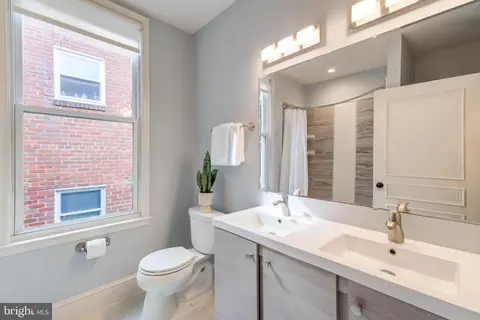 Bath - 820 7th St NE, Washington, DC 20002 photo 2 of 4