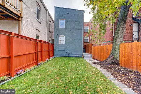 Exterior - 820 7th St NE, Washington, DC 20002 photo 2 of 3