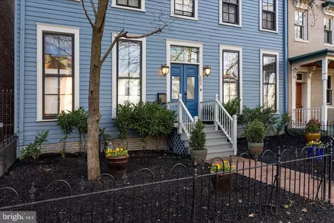 Exterior - 203 9th St SE, Washington, DC 20003 photo 1 of 5
