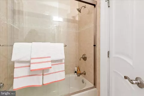Bath - 203 9th St SE, Washington, DC 20003 photo 5 of 5