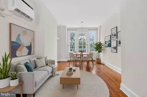 Living - 15 3rd St NE, Washington, DC 20002 photo 8 of 11
