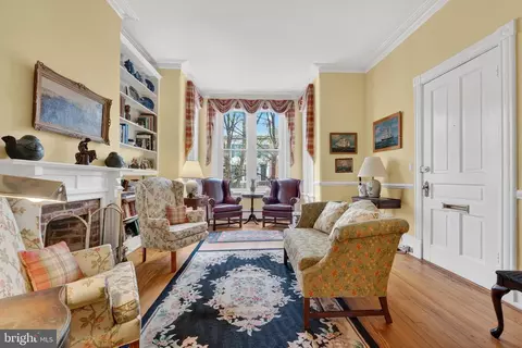 Living - 15 3rd St NE, Washington, DC 20002 photo 4 of 11
