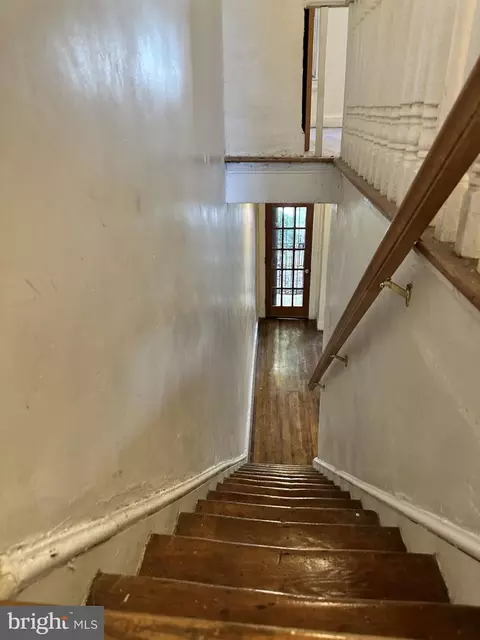 Entry Way - 2252 12th St NW, Washington, DC 20009 photo 7 of 8