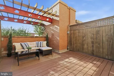 Exterior - 616 E Street St NW #1151, Washington, DC 20004 photo 2 of 12