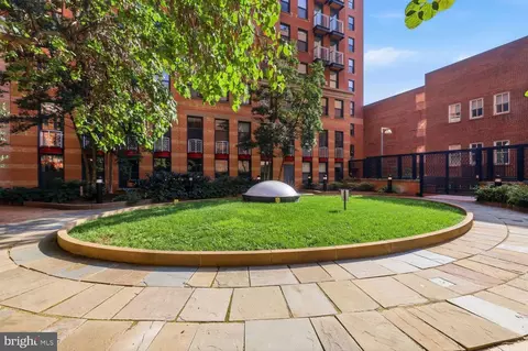Exterior - 616 E Street St NW #1151, Washington, DC 20004 photo 6 of 12