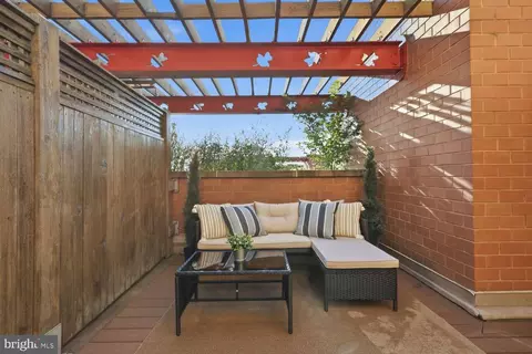 Exterior - 616 E Street St NW #1151, Washington, DC 20004 photo 1 of 12