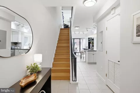 Entry Way - 616 E Street St NW #1151, Washington, DC 20004 photo 1 of 3