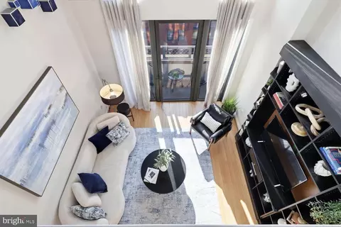Living - 616 E Street St NW #1151, Washington, DC 20004 photo 3 of 4