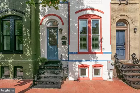 Exterior - 1307 Wallach Pl NW, Washington, DC 20009 photo 5 of 5