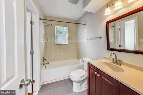 Bath - 1145 46th Pl SE, Washington, DC 20019 photo 2 of 5