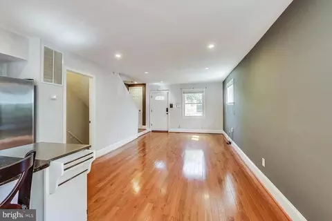 Living - 1145 46th Pl SE, Washington, DC 20019 photo 4 of 4