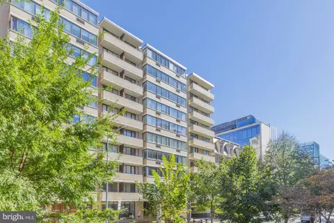 1325 18th St NW #1011, Washington, DC 20036