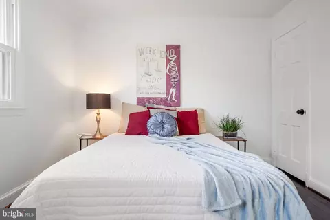 Bedroom - 824 20th St NE, Washington, DC 20002 photo 3 of 4