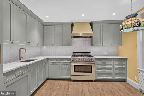 Kitchen - 154 11th St SE, Washington, DC 20003 photo 1 of 4