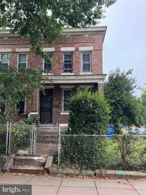 560 14th St SE, Washington, DC 20003