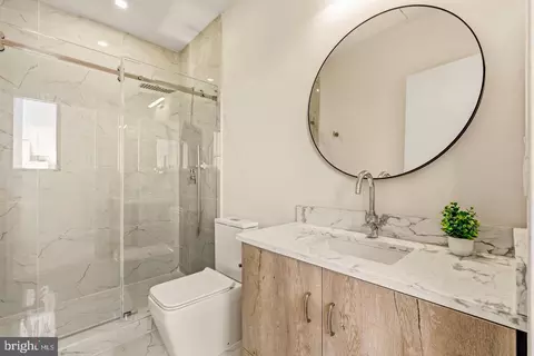 2117 M St NE #1, Washington, DC 20002 photo 7