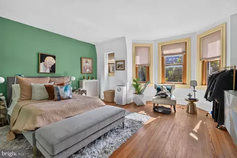 Bedroom - 1911 NW S St NW, Washington, DC 20009 photo 1 of 4