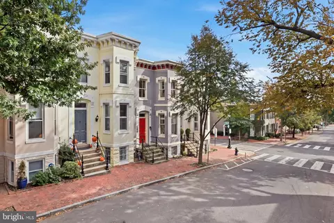 1231 30th St NW, Washington, DC 20007