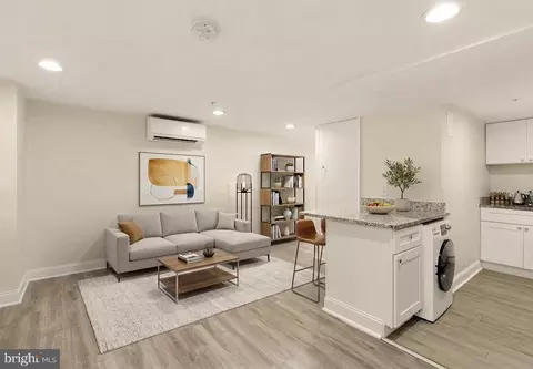 Living - 113 15th St SE, Washington, DC 20003 photo 4 of 4