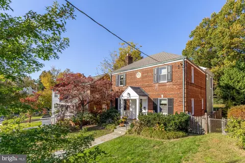 2971 Mckinley St NW, Washington, DC 20015