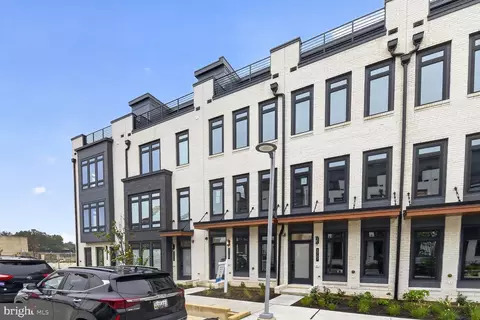 61 Lower Service Ct NW #ATWOOD 893, Washington, DC 20001