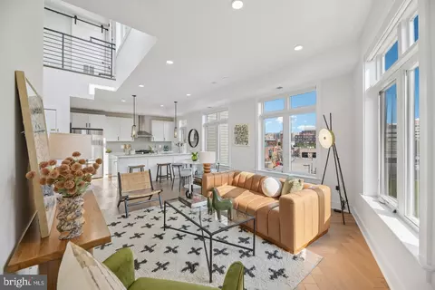 4315 Harrison St NW #8, Washington, DC 20015
