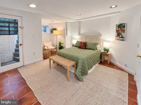Bedroom - 154 11th St NE, Washington, DC 20002 photo 4 of 4