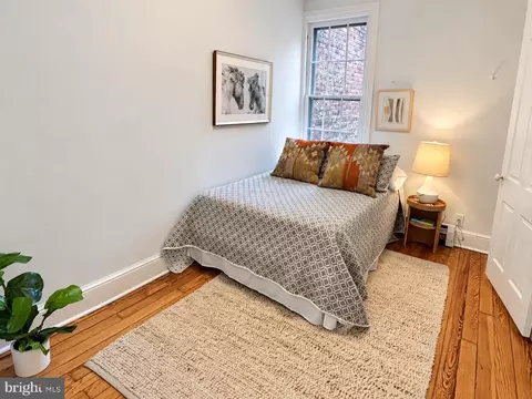 Bedroom - 154 11th St NE, Washington, DC 20002 photo 3 of 4