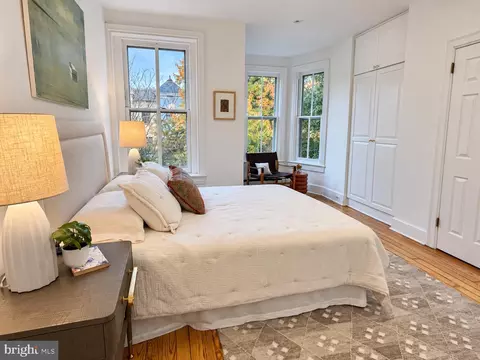 Bedroom - 154 11th St NE, Washington, DC 20002 photo 1 of 4