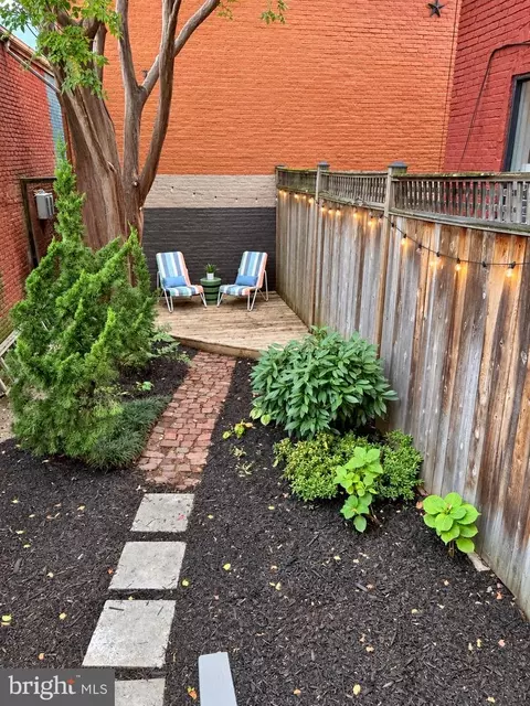 Exterior - 154 11th St NE, Washington, DC 20002 photo 2 of 3
