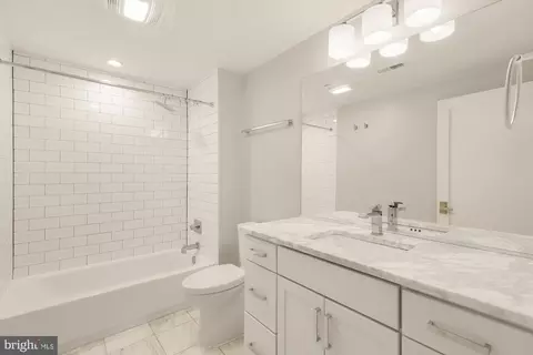Bath - 819 D St NE #3, Washington, DC 20002 photo 1 of 1