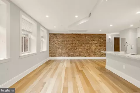 Living - 819 D St NE #3, Washington, DC 20002 photo 5 of 6